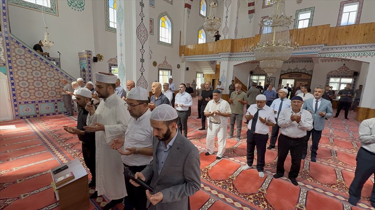 Kütahya'da Hayme Ana İçin Mevlit Programı Düzenlendi