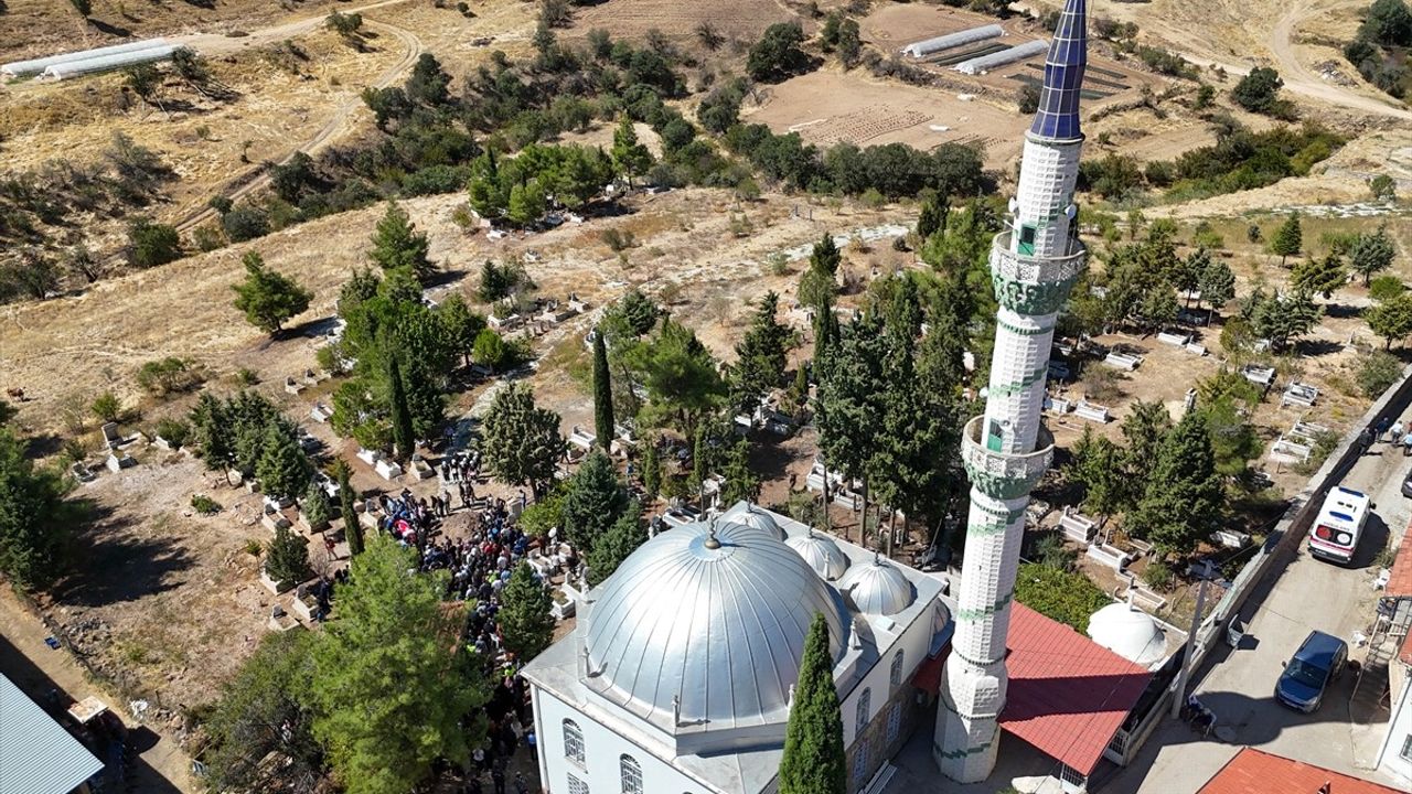 Kütahya'da Trafik Kazasında Hayatını Kaybeden Polis Memuru Son Yolculuğuna Uğurlandı