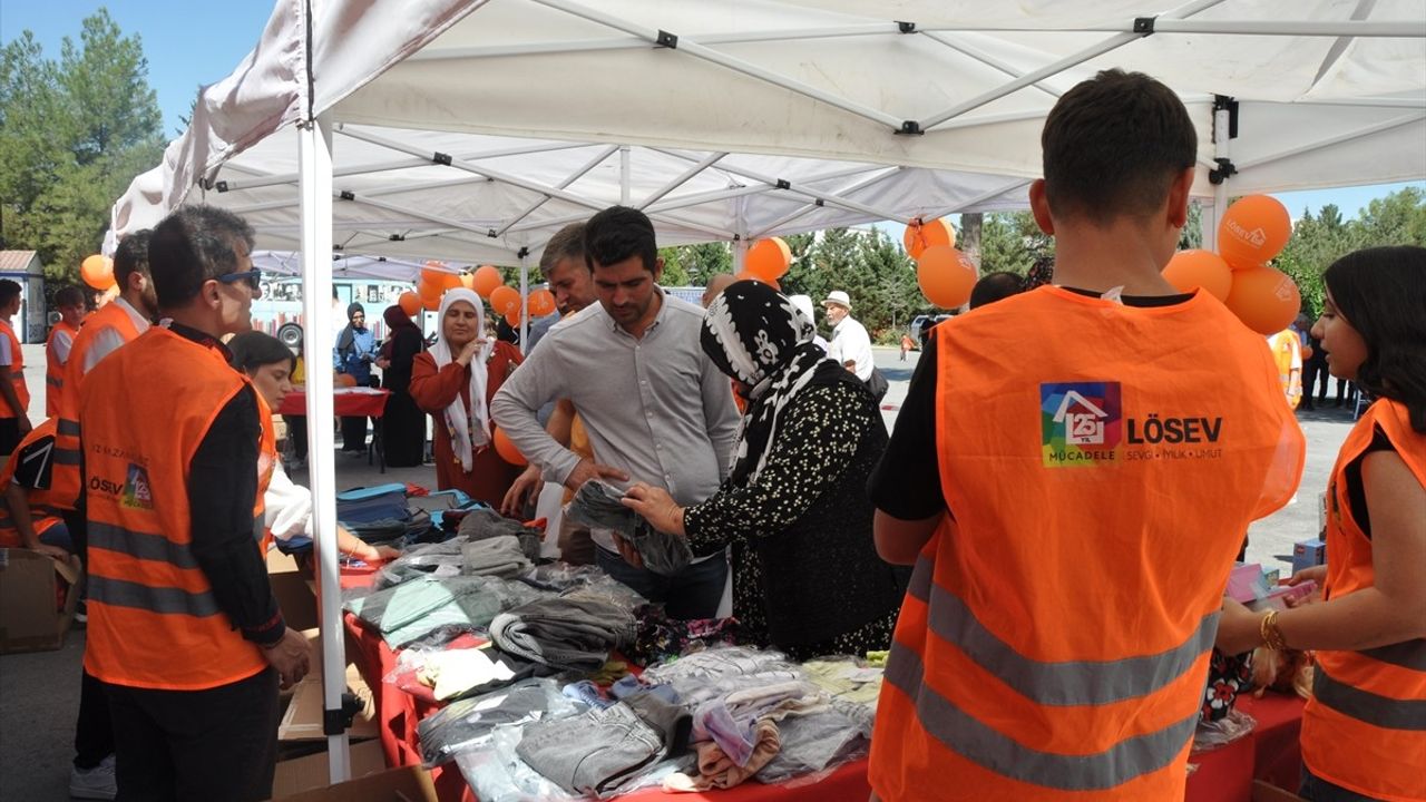 LÖSEV'in İyilik Tırı Mardin'de