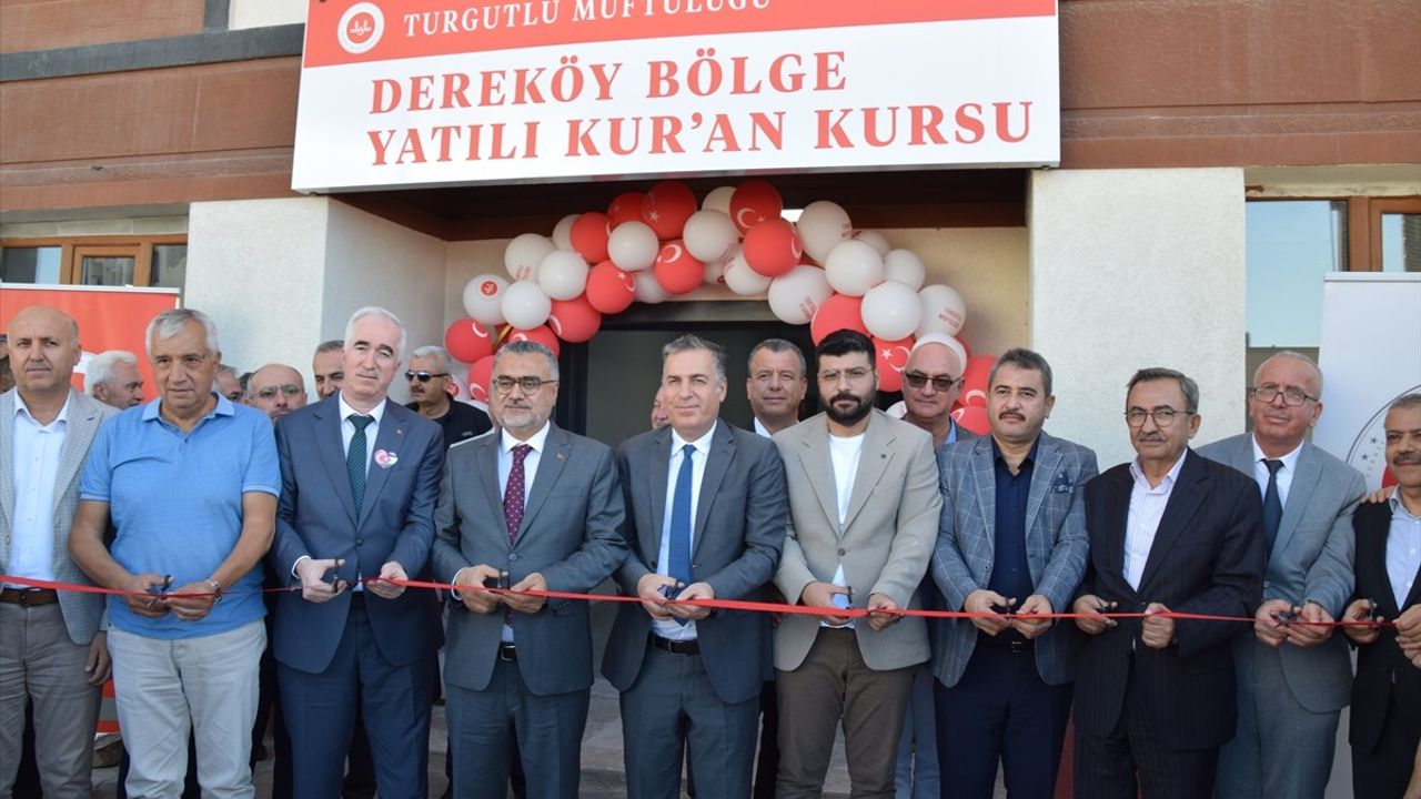 Manisa'da Hafızlık İcazet Töreni Düzenlendi