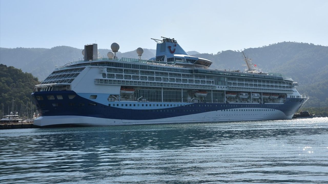 Marella Discovery 2 Kruvaziyeri Marmaris'te