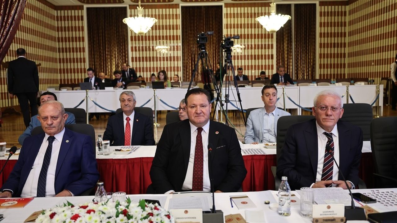 Milli Dayanışma, Kardeşlik ve Demokrasi Komisyonu Toplantısı Gerçekleşti