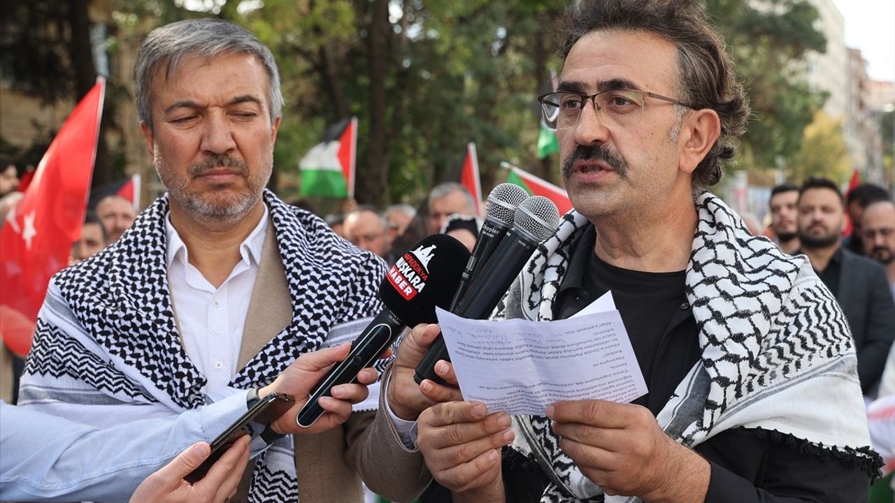 Nevşehir'de Kararlılık Yürüyüşü: Küresel Sumud Filosu'na Destek