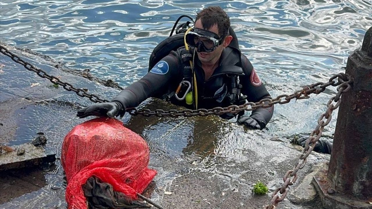 Ortaköy'de Su Altı Temizliği Gerçekleştirildi