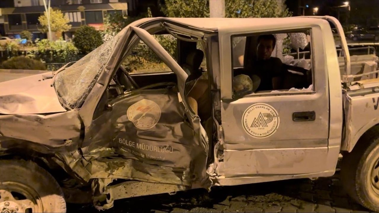 Osmaniye'de Trafik Kazası: 4 Yaralı