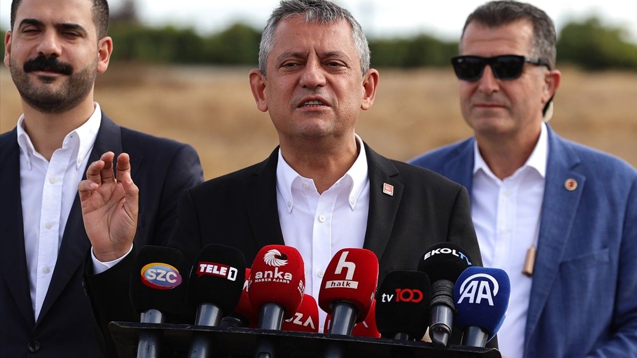 Özgür Özel Cezaevindeki Tutukluları Ziyaret Etti
