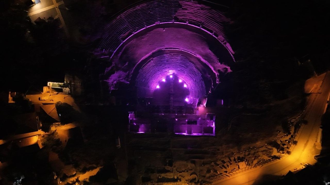 Prusias ad Hypium Antik Kenti'nde Mor Işıklarla Halk Sağlığı Farkındalığı