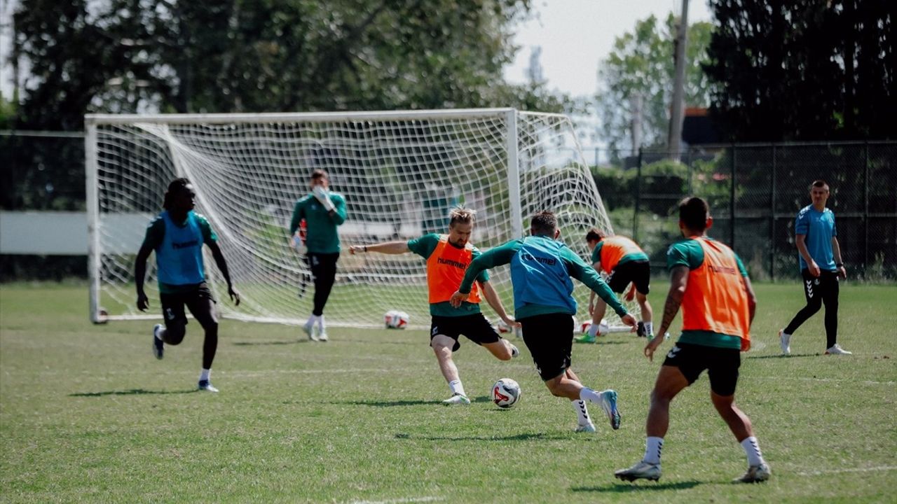 Sakaryaspor, Erzurumspor Maçına Hazırlanıyor