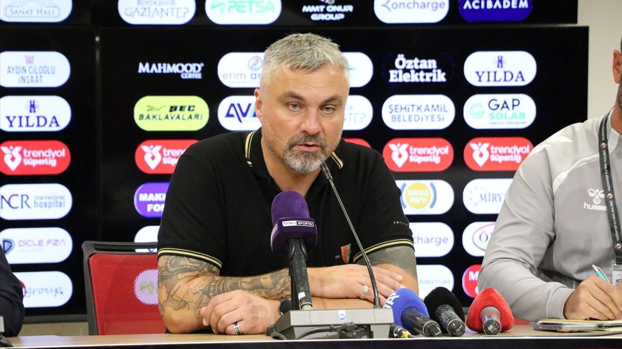 Samsunspor Teknik Direktörü Thomas Reis: Hakem Hataları 2 Puanımızı Çaldı