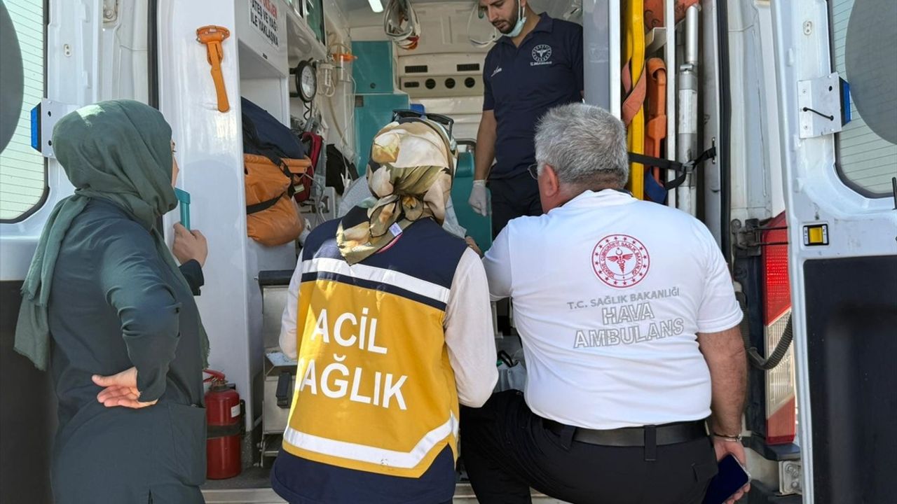 Siirt'te Hava Ambulansı ile Acil Sevk