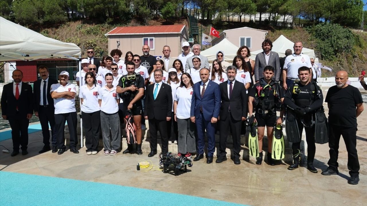 Sinop'ta Yapay Zeka Destekli İnsansız Deniz Aracı Tanıtıldı
