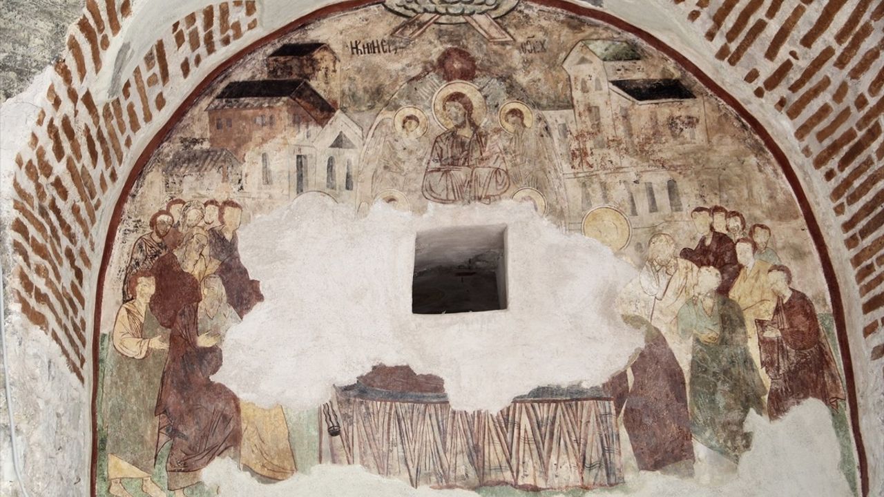 Sinop'taki 700 Yıllık Kilise Geçmişiyle Gün Yüzüne Çıkıyor