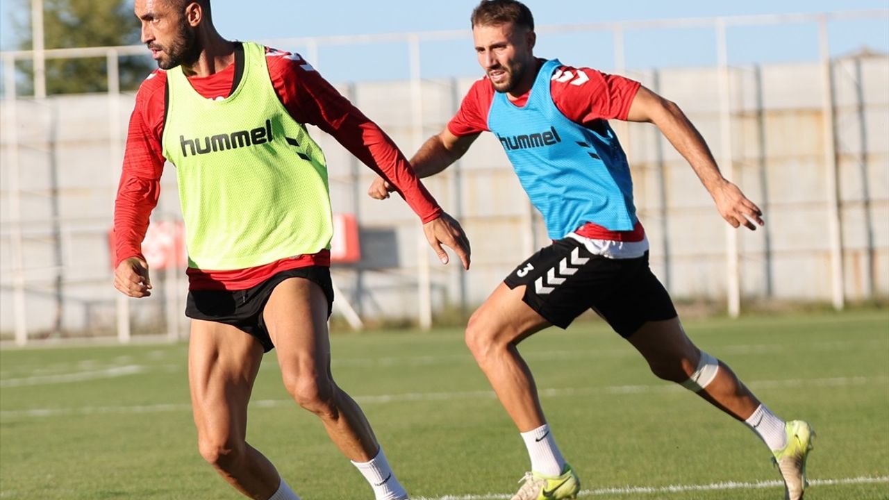 Sivasspor, Adana Demirspor Maçına Hazırlanıyor