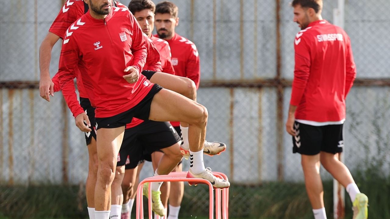 Sivasspor Sarıyer Maçına Hazırlanıyor