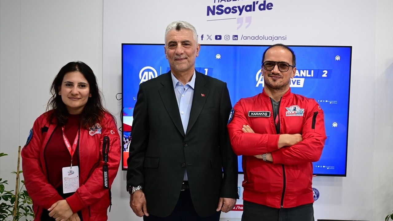Ticaret Bakanı Bolat TEKNOFEST’i Ziyaret Etti