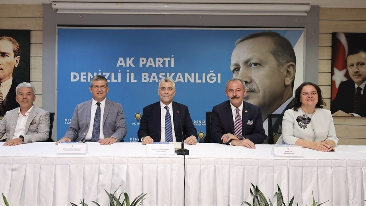 Ticaret Bakanı Ömer Bolat, Denizli Ziyaretinde İhracatçılarla Bir Araya Geldi