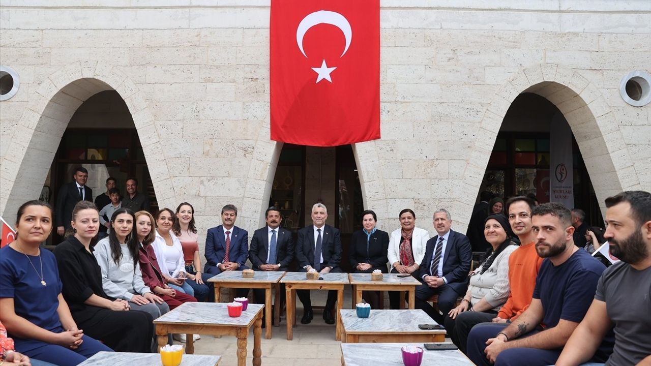 Ticaret Bakanı Ömer Bolat Kırşehir'de Ziyaretlerde Bulundu