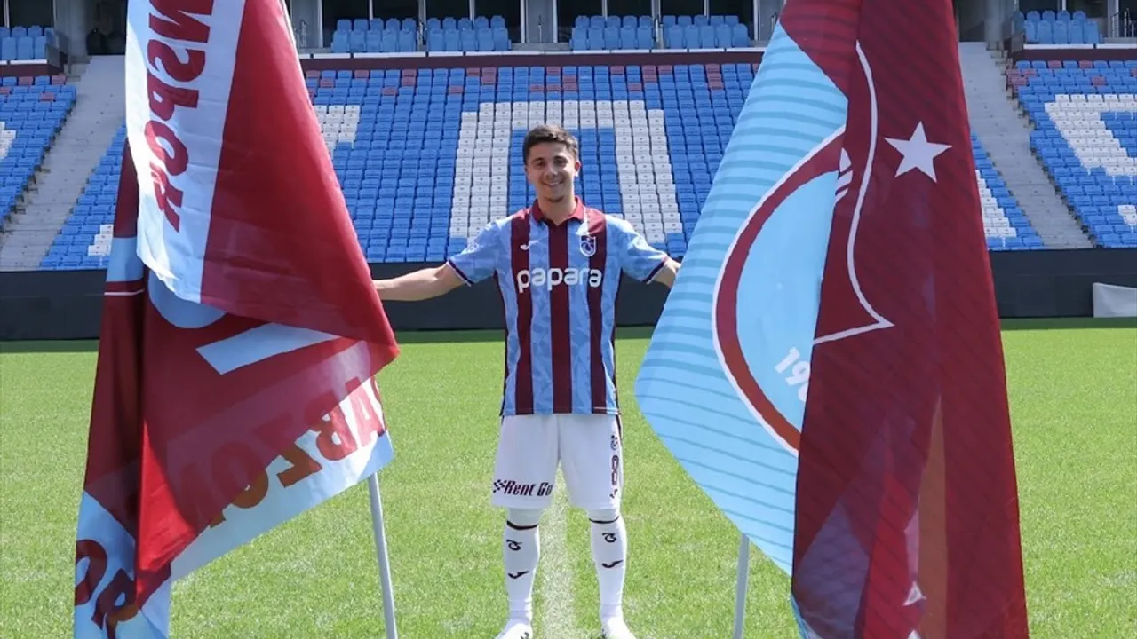 Trabzonspor, Bouchouari ile Anlaştı
