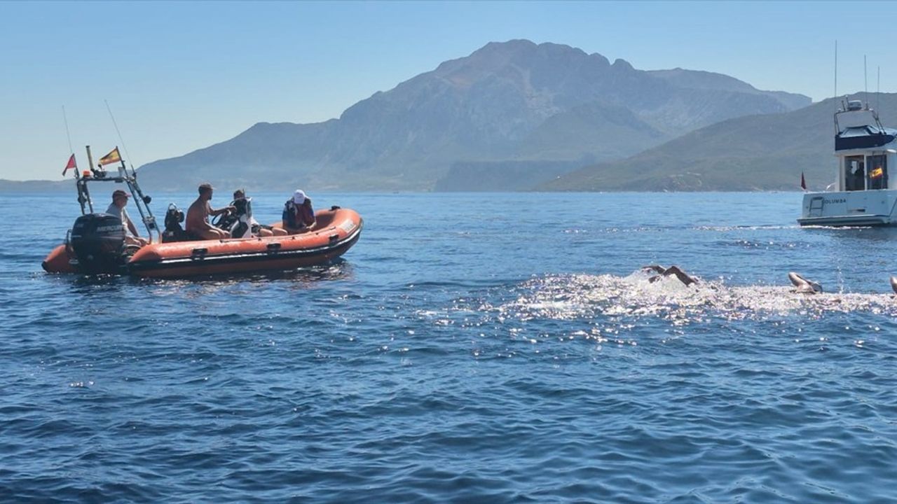 Tuna Tunca'nın Tarihi Başarısı: Cebelitarık Boğazı'nı Geçen İlk Otizmli Türk Sporcu