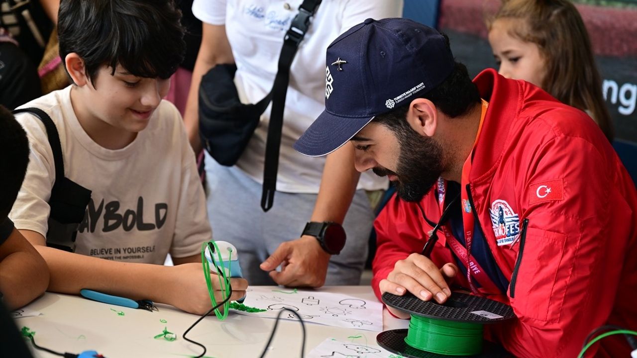 Türkiye Maarif Vakfı Öğrencileri TEKNOFEST'te Projeleriyle Yer Aldı
