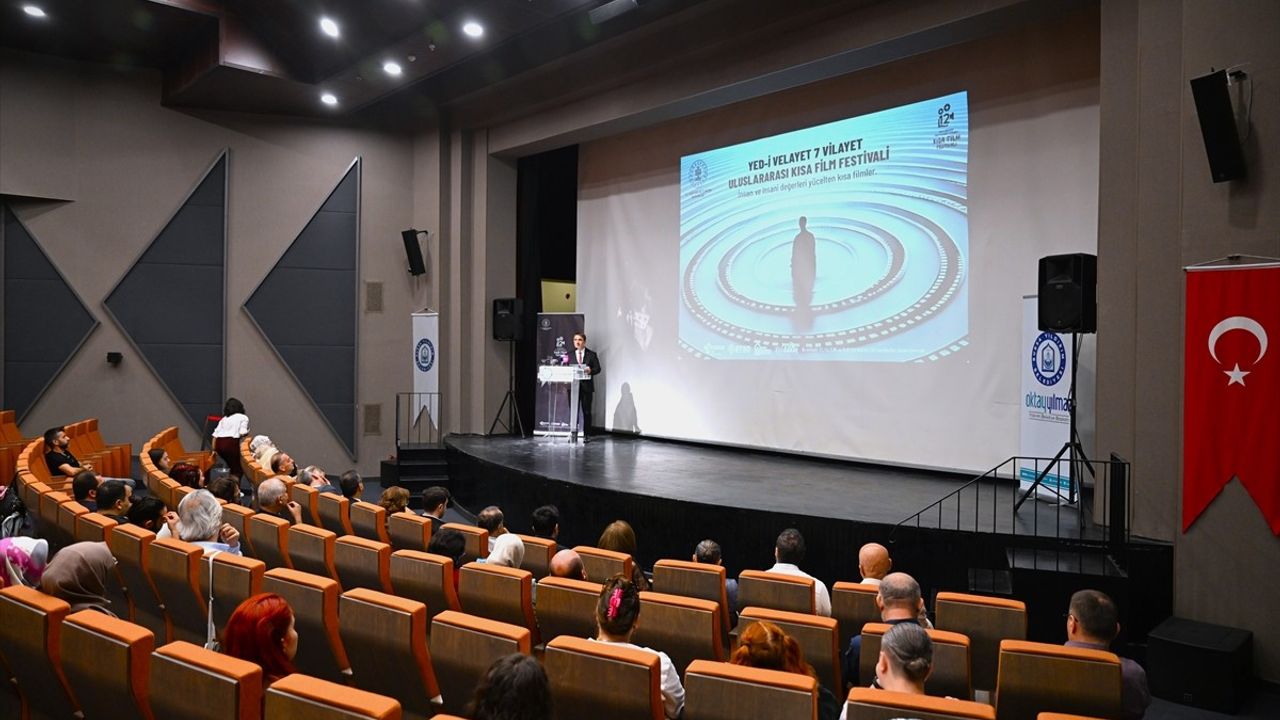 Uluslararası Yed-i Velayet 7 Vilayet Kısa Film Festivali Açılışını Gerçekleştirdi