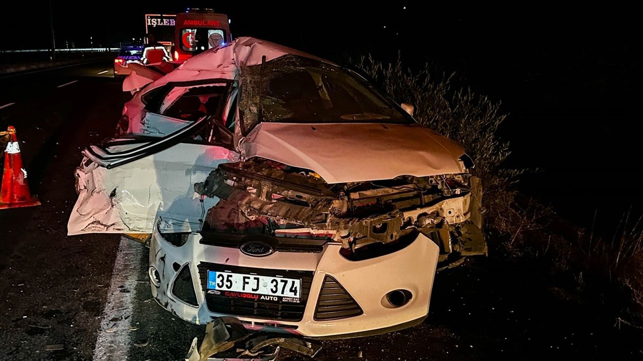 Uşak'taki Trafik Kazasında 1 Ölü, 1 Yaralı