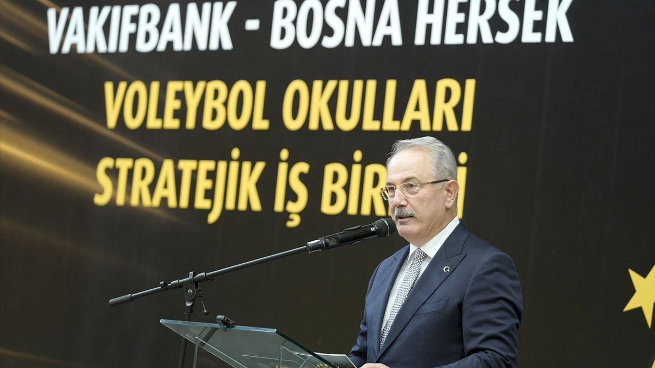 VakıfBank Spor Kulübü'nden Bosna Hersek'teki Genç Voleybolculara Destek