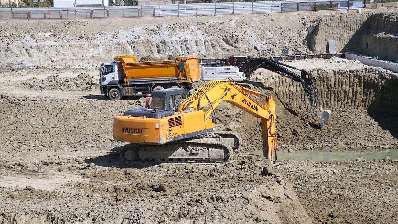 Van'ın Yeni Şehir Hastanesi Çalışmaları Devam Ediyor