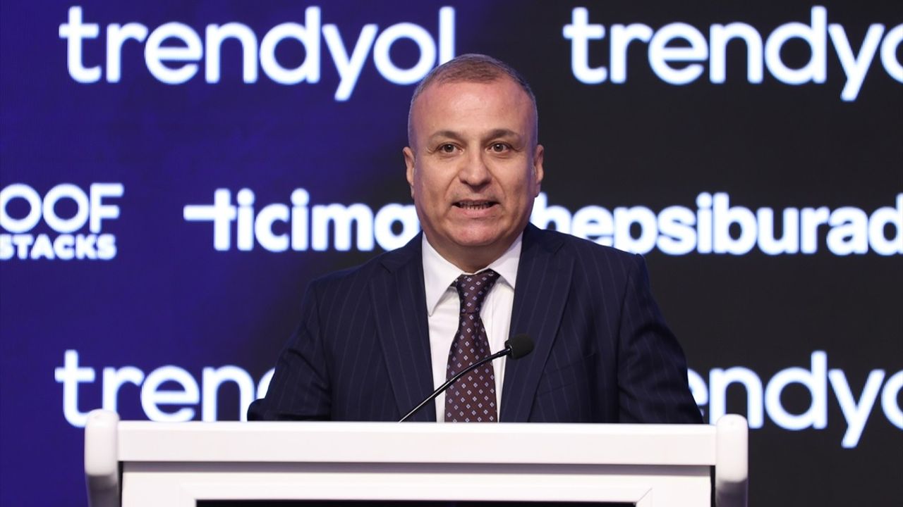 Yapay Zeka ve E-Ticaret Zirvesi Başladı