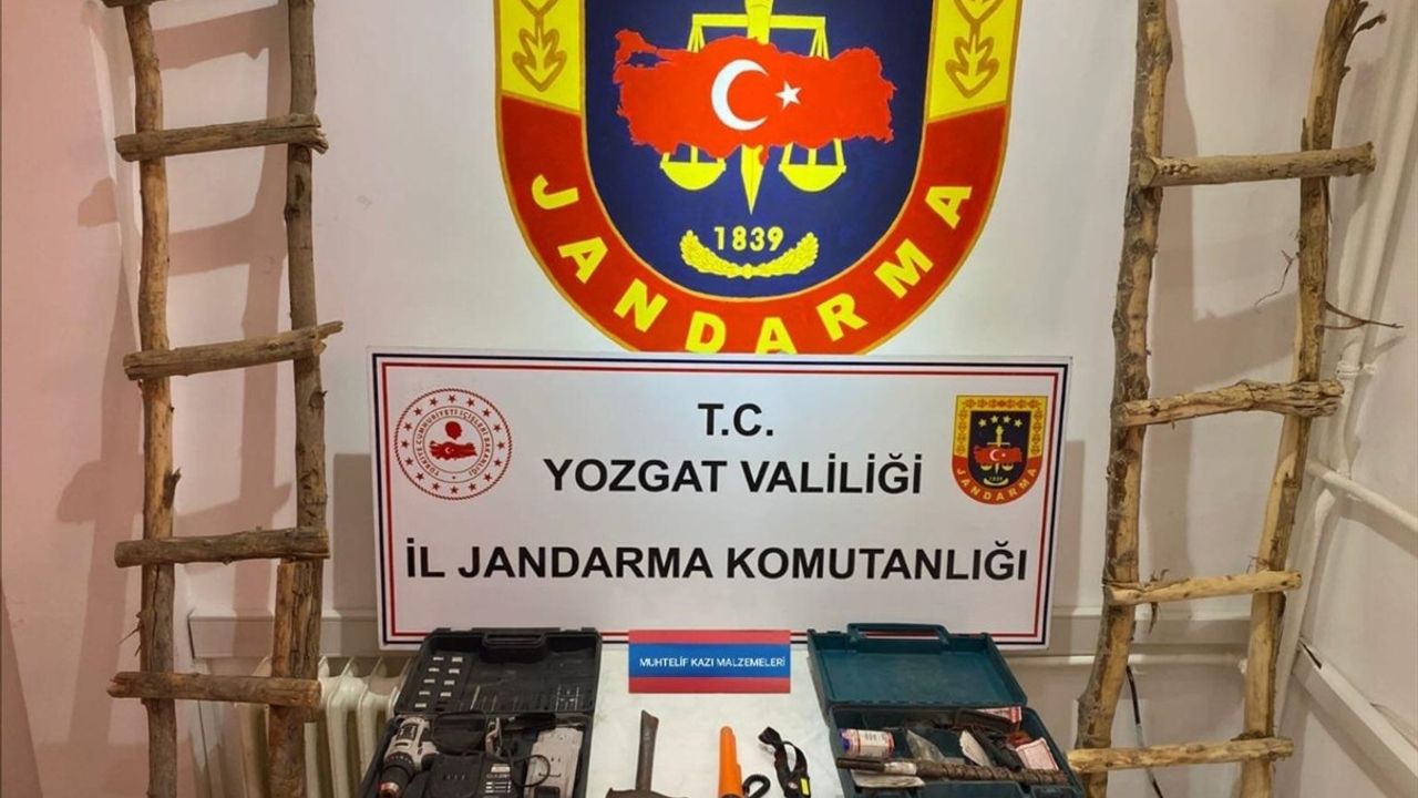 Yozgat'ta İzinsiz Kazı Yapan 4 Şüpheli Yakalandı