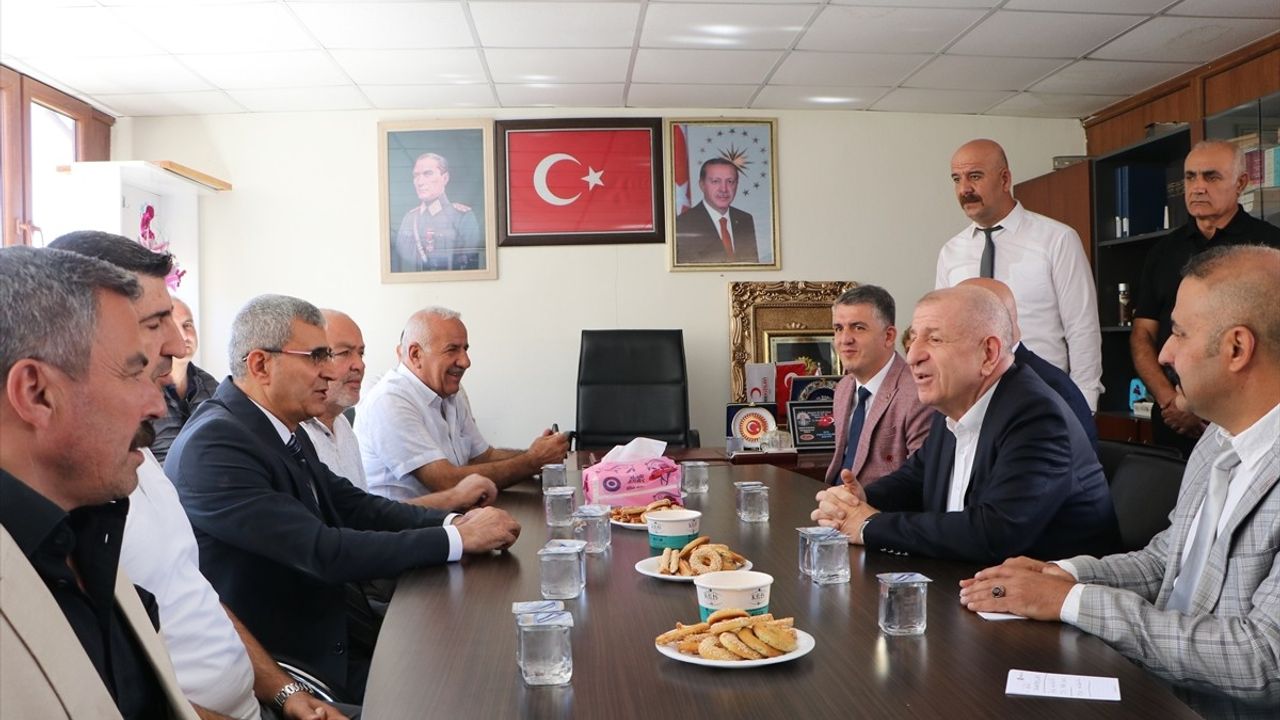 Zafer Partisi Genel Başkanı Ümit Özdağ Kilis'te Ziyaretler Gerçekleştirdi