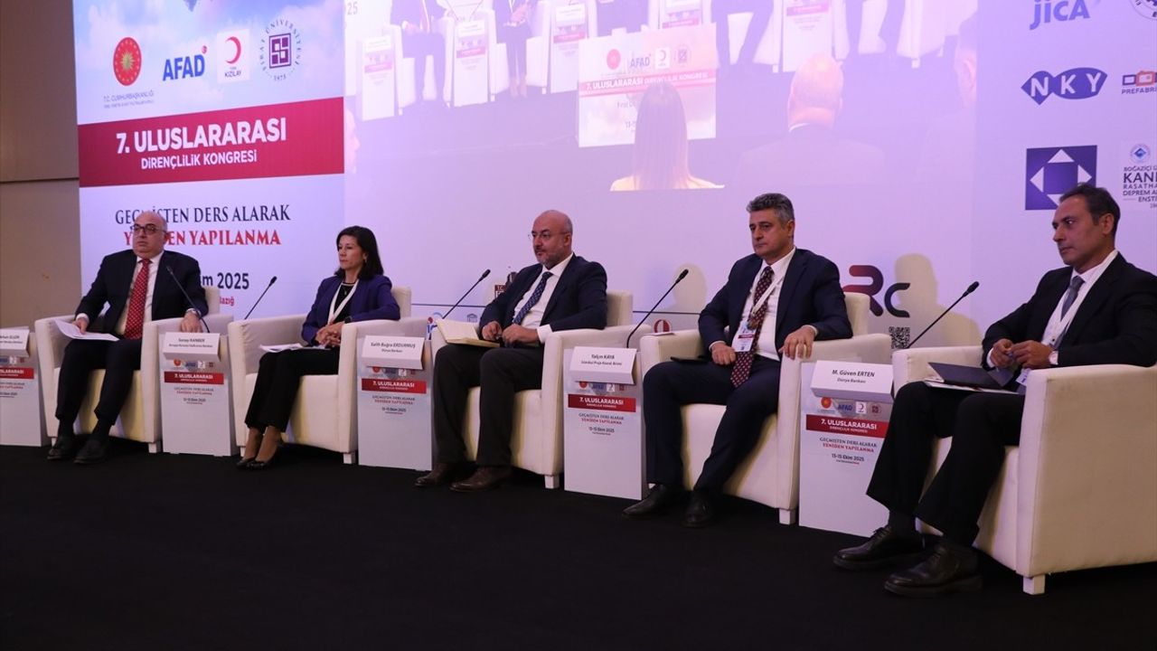 7. Uluslararası Afet ve Dirençlilik Kongresi Elazığ'da Devam Ediyor