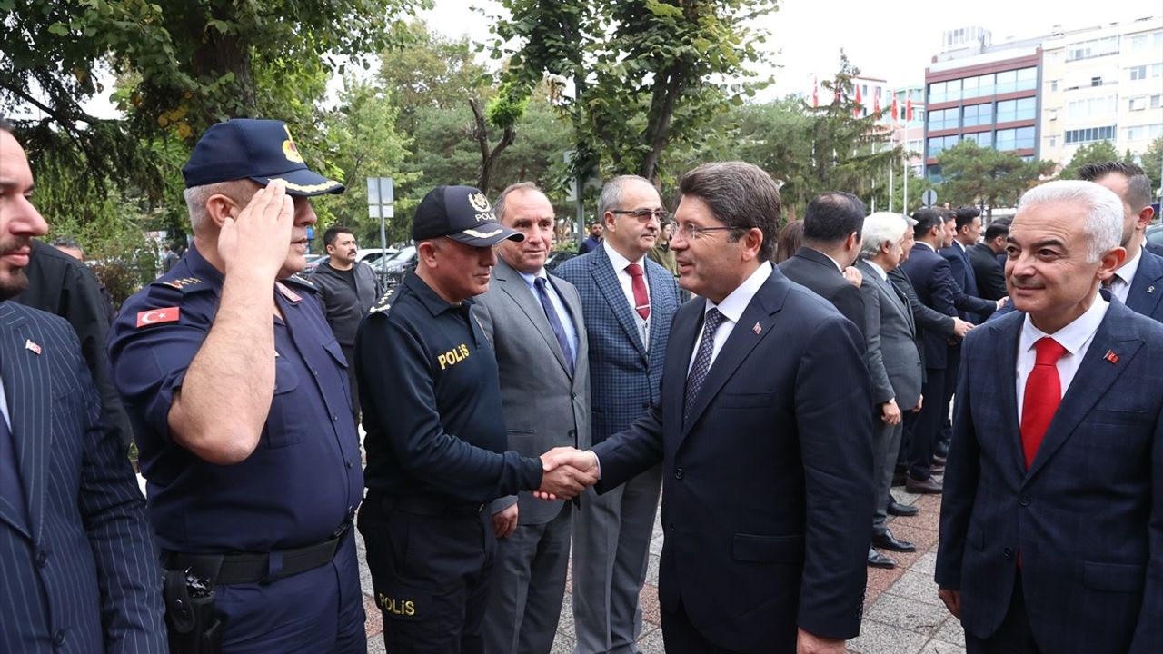 Adalet Bakanı Yılmaz Tunç Kırklareli'nde Ziyaretlerde Bulundu