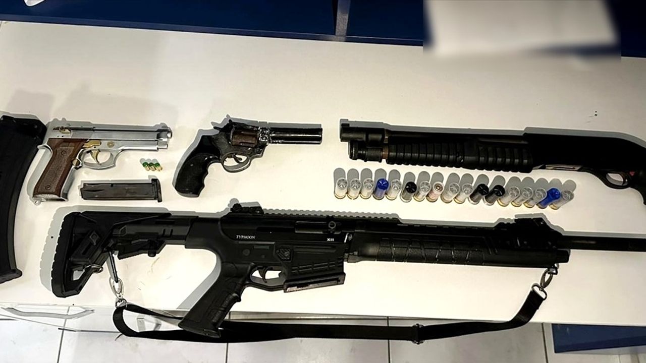Adana'da 19 Yıl Hapis Cezasıyla Aranan Hükümlü Yakalandı