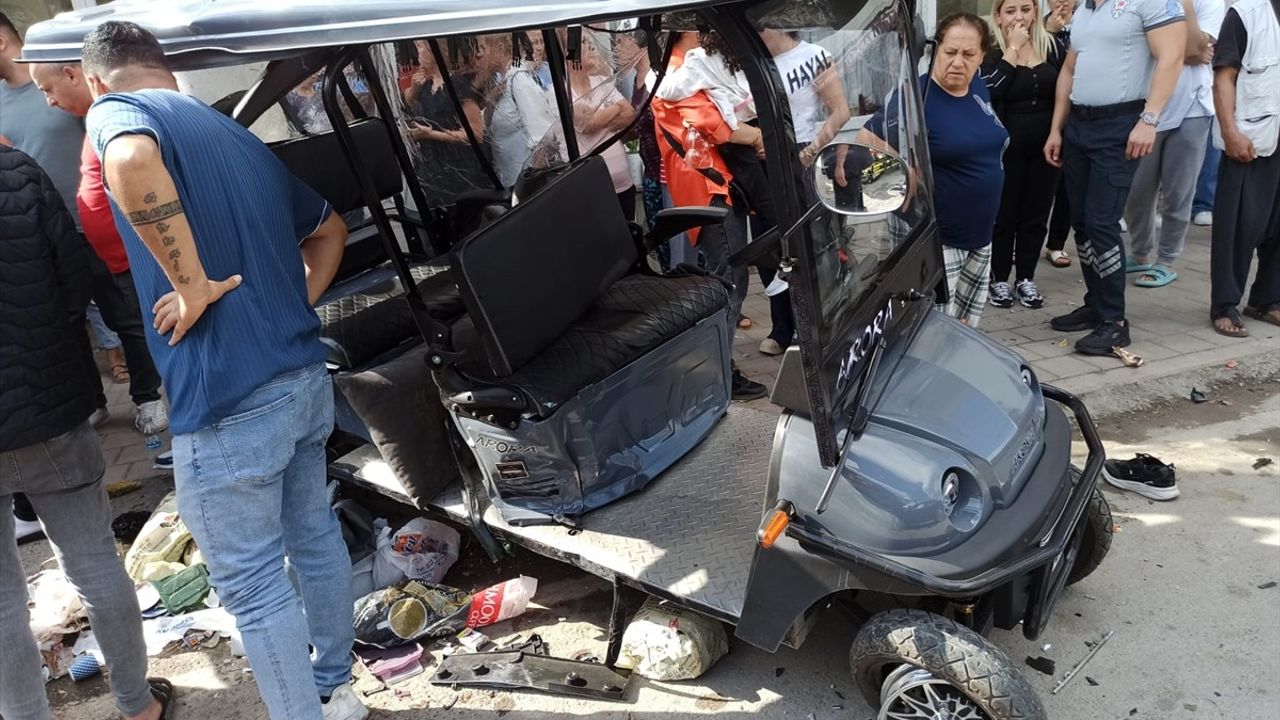 Adana'da Elektrikli Golf Aracı Kazası