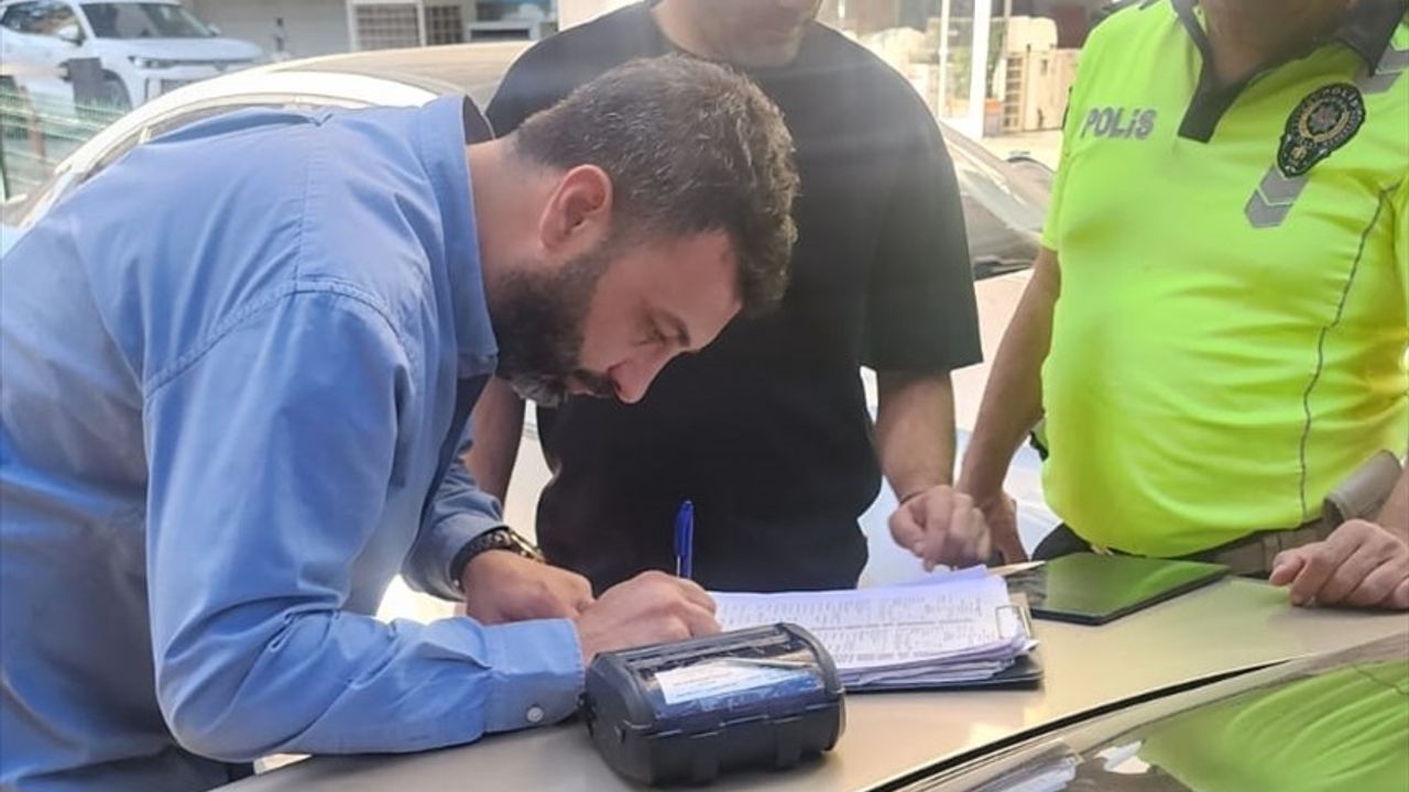 Adana'da Ters Yönde Giden Sürücüye Yüklü Ceza