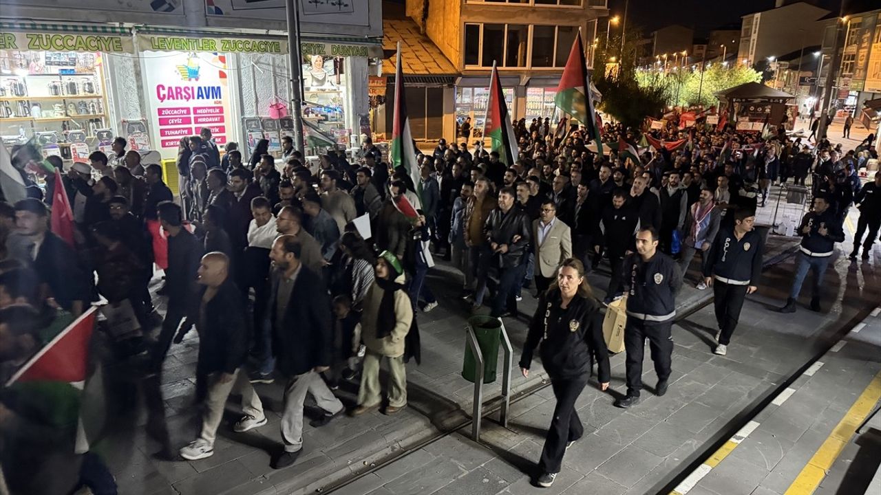 Ağrı'da Gazze'ye Destek Yürüyüşü Gerçekleşti
