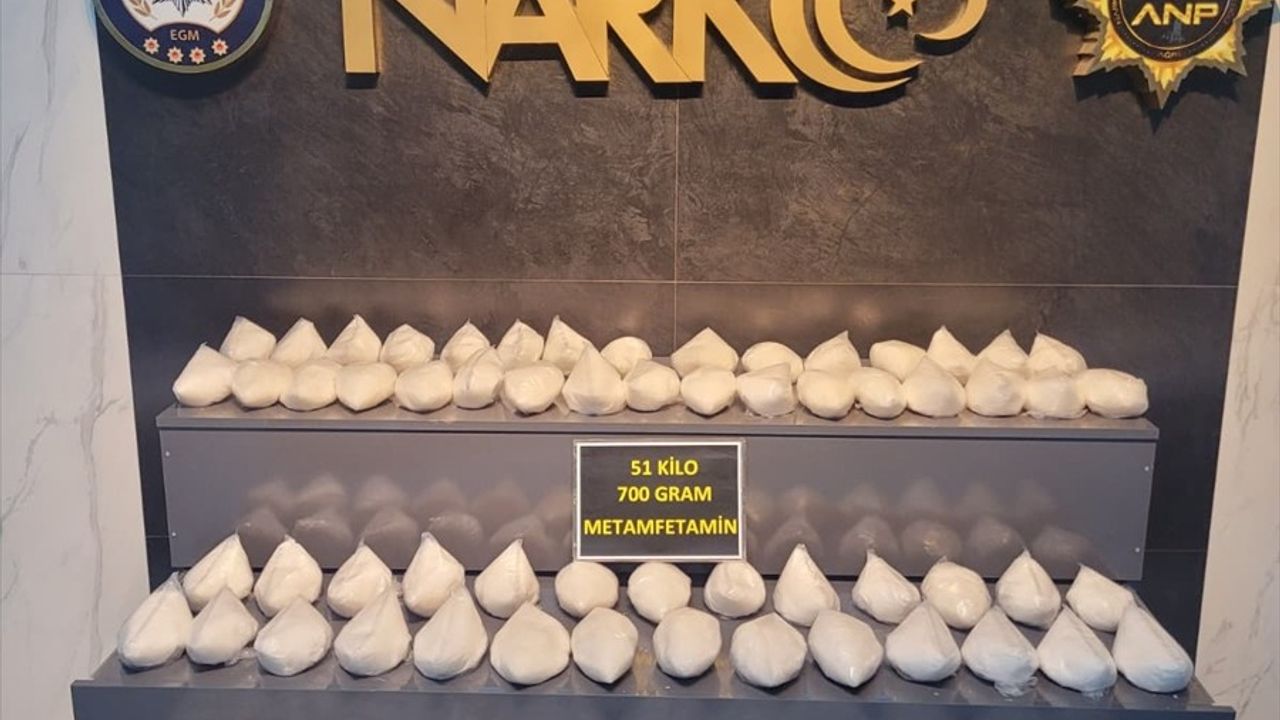 Ağrı'da Uyuşturucu Operasyonu: 51 Kilo 700 Gram Ele Geçirildi
