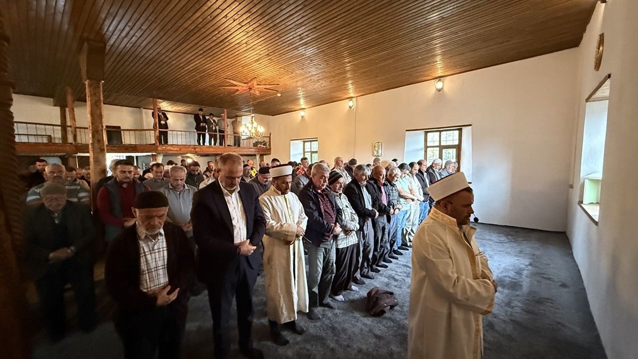 Akkoca Camisi Yeniden İbadete Açıldı