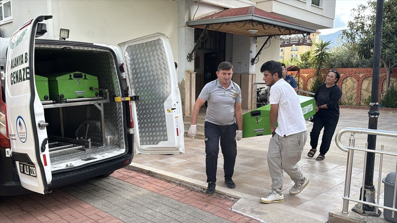 Alanya'da Yabancı Uyruklu Bir Kişi Evinde Ölü Bulundu