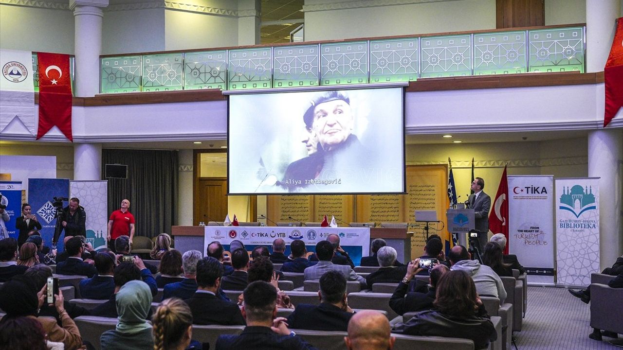 Aliya İzetbegoviç'in 100. Yılı İçin Sempozyum Düzenlendi