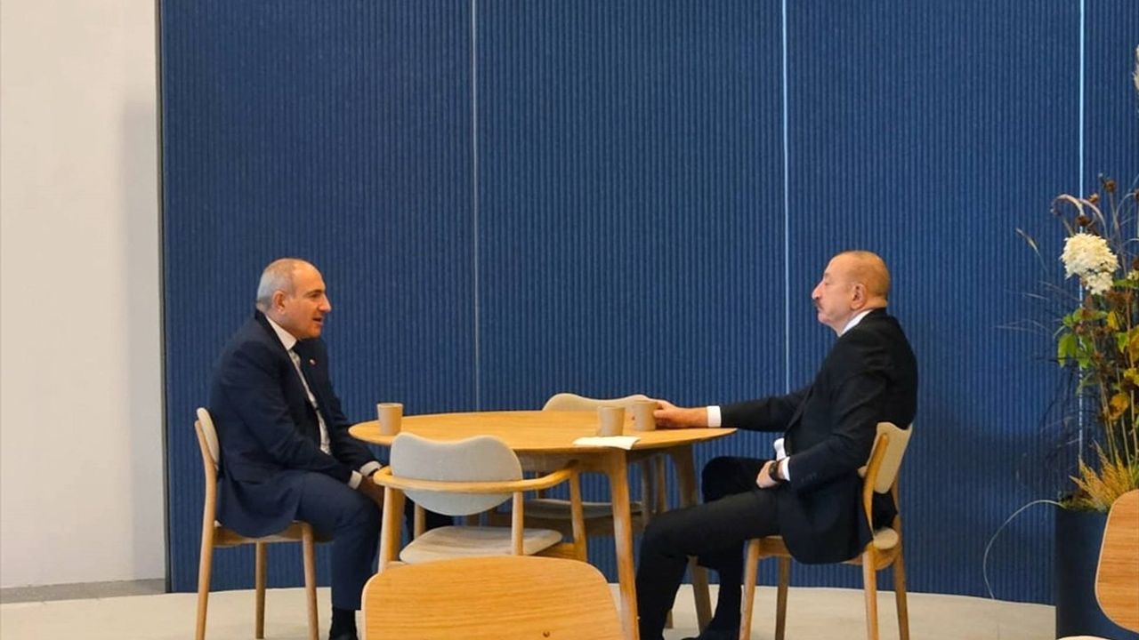 Aliyev ve Paşinyan Kopenhag'da Barış Görüşmeleri Yaptı