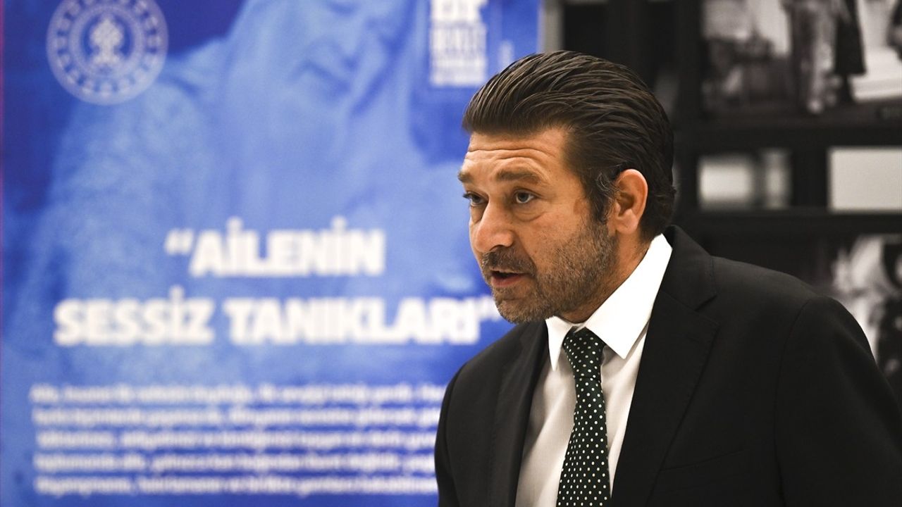 Ankara'da 'Ailenin Sessiz Tanıkları' Sergisi Açıldı