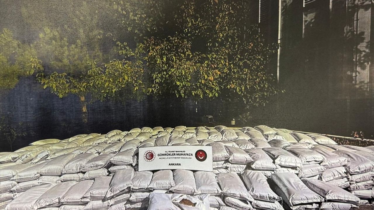 Ankara'da Dev Kaçak Tütün ve Makaron Operasyonu