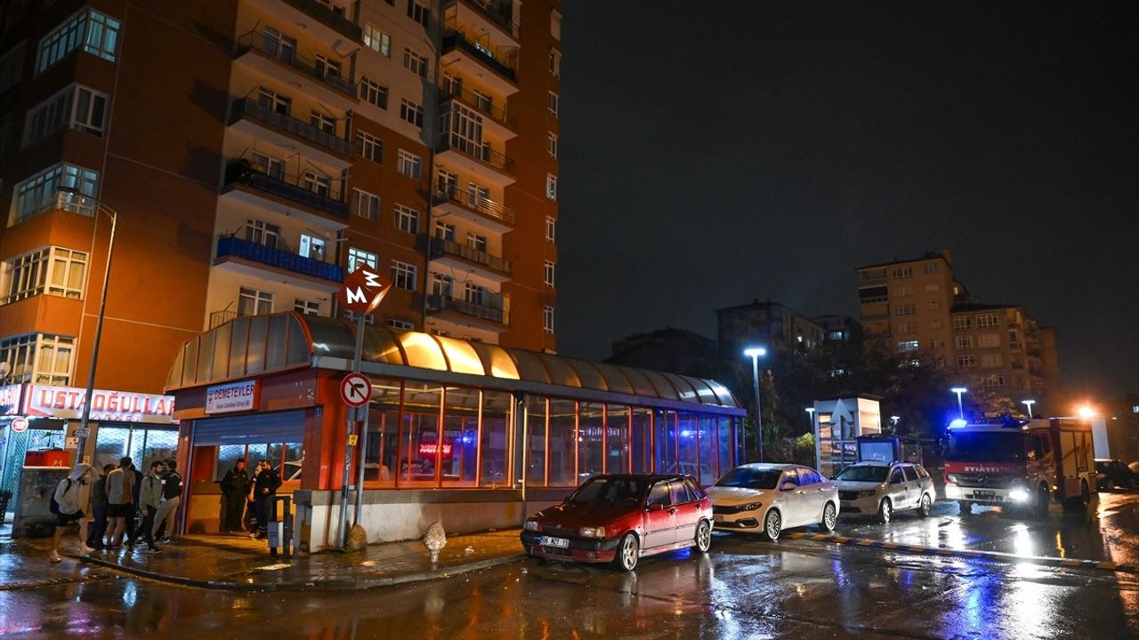 Ankara'daki Metro İstasyonunda Duman Paniği