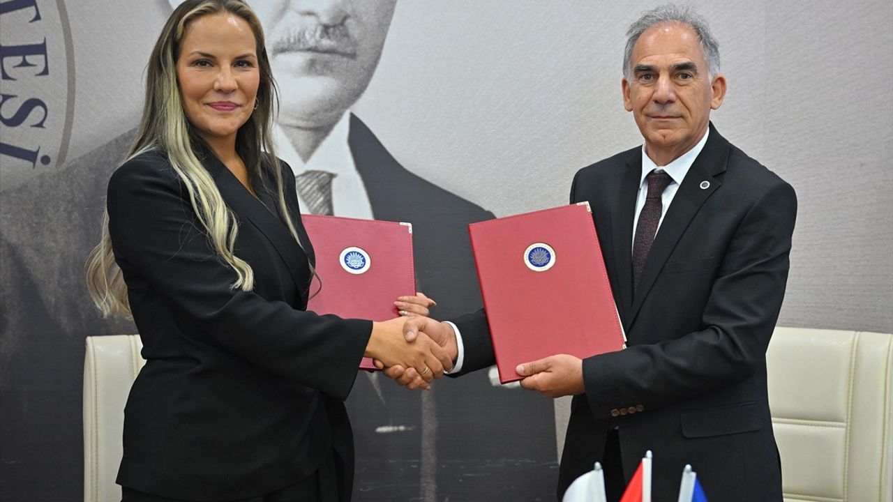 Ankara Üniversitesi ve ArsaVev'den Akademik İşbirliği Protokolü
