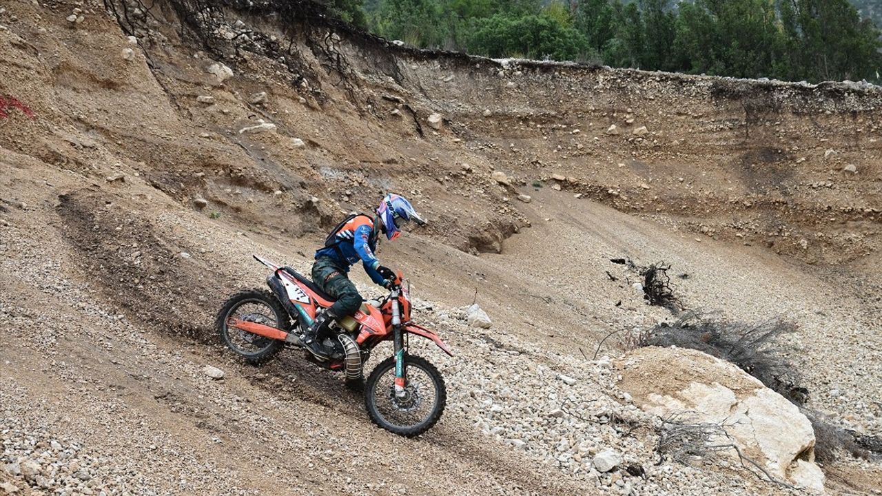 Antalya'da 16. Sea To Sky Enduro Motosiklet Yarışı Başlıyor