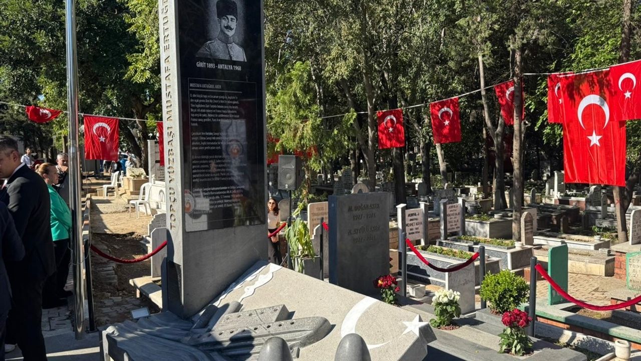 Antalya'da Yüzbaşı Mustafa Ertuğrul Aker'in Anıt Mezarı Açıldı