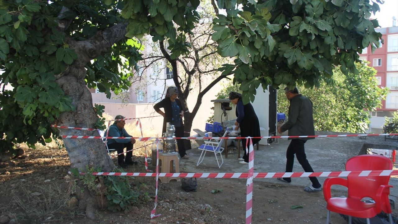 Antalya Serik'te İnşaat Göçüğü: Tahliye Süreci Devam Ediyor