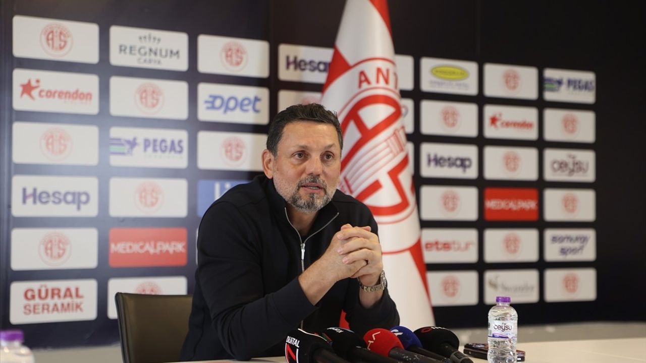 Antalyaspor'da Erol Bulut'tan Başakşehir Maçı Öncesi Açıklamalar
